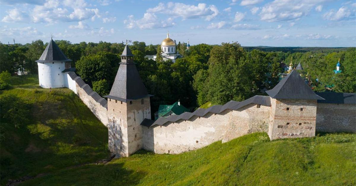 The Pskov-Caves Monastery and its 10,000 Monk Necropolis