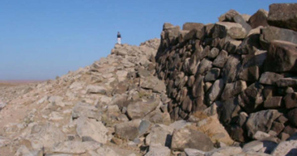 Access ramp at Qal'at al-Rahiyya, view toward the north-west.