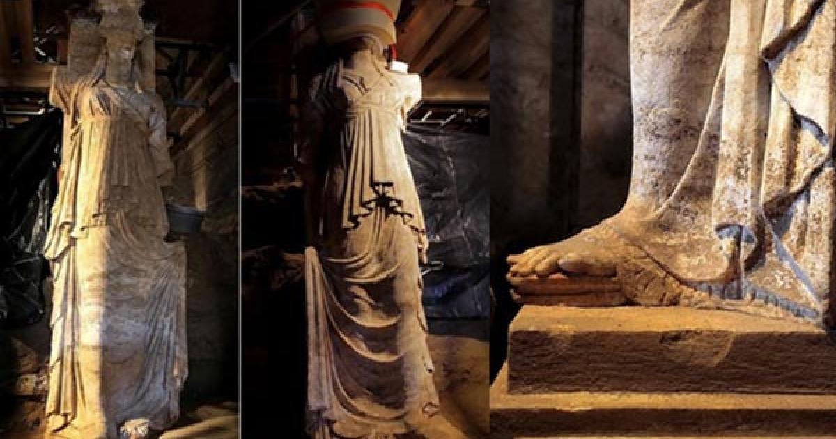 Amphipolis caryatids 