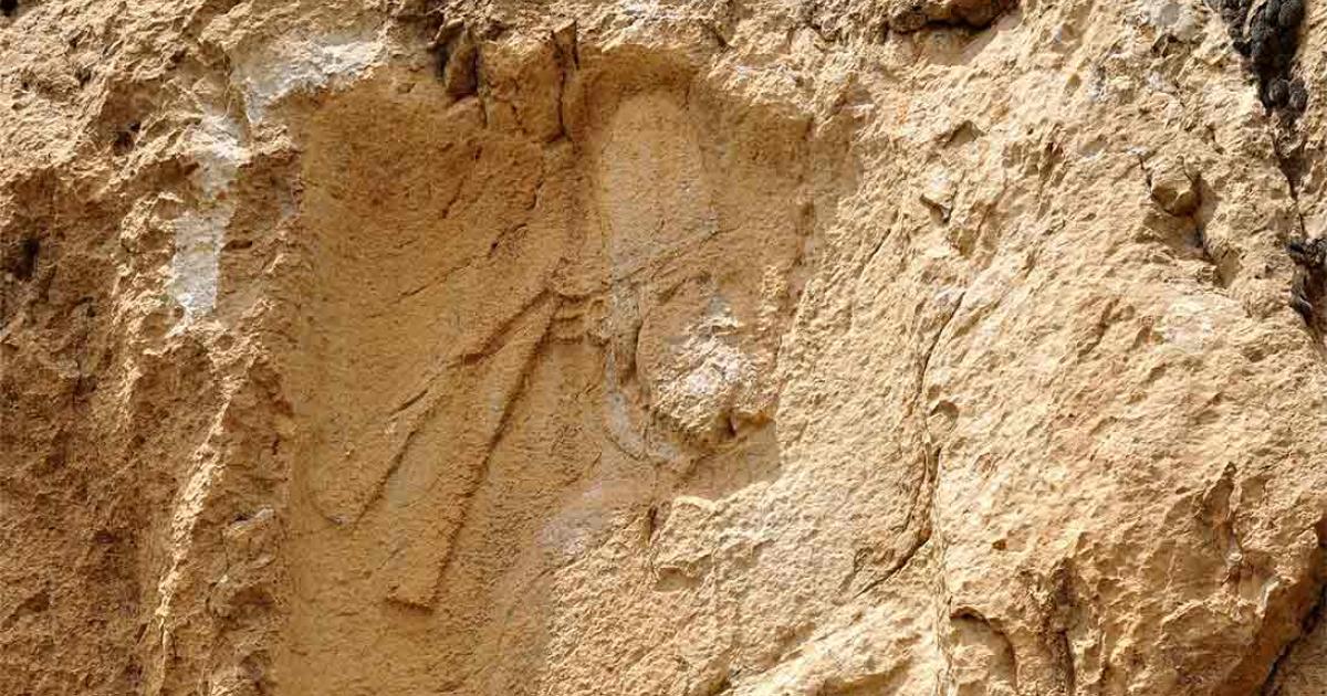 Relief depicting an unknown man at the twin fortress of Rabana-Merquly. Was the site also a sanctuary to the water goddess Anahita? Source: Osama Shukir Muhammed Amin FRCP(Glasg) / CC BY-SA 4.0.