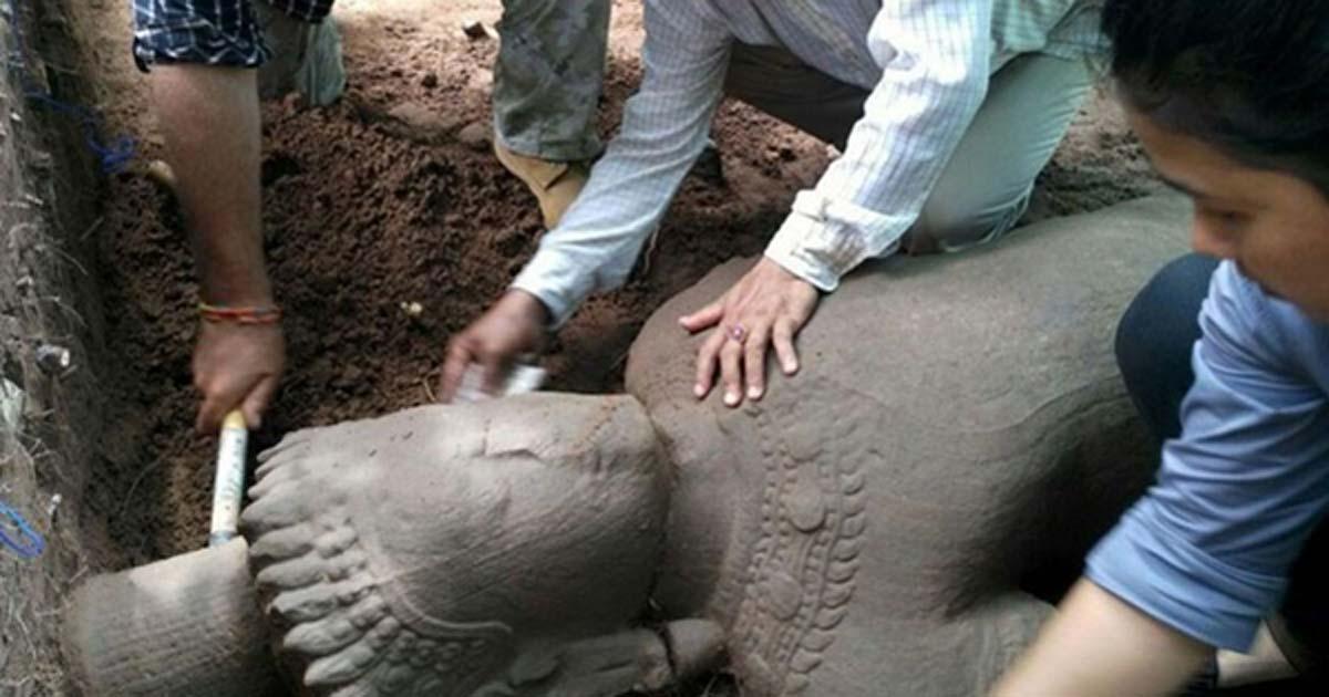 The archaeology team were delighted to find the large statue. (Image: Apsara Authority)