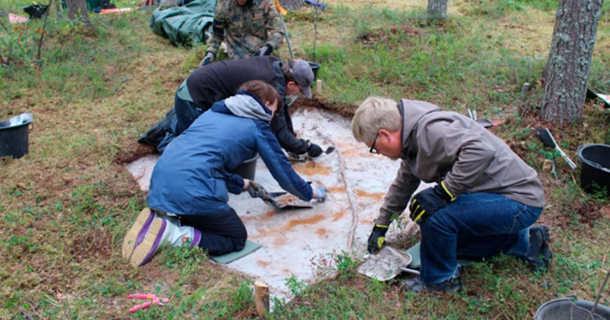 Archaeologists excavating at the site in Tainiaro forest, Finland.	Source: Aki Hakonen/Antiquity Publications Ltd