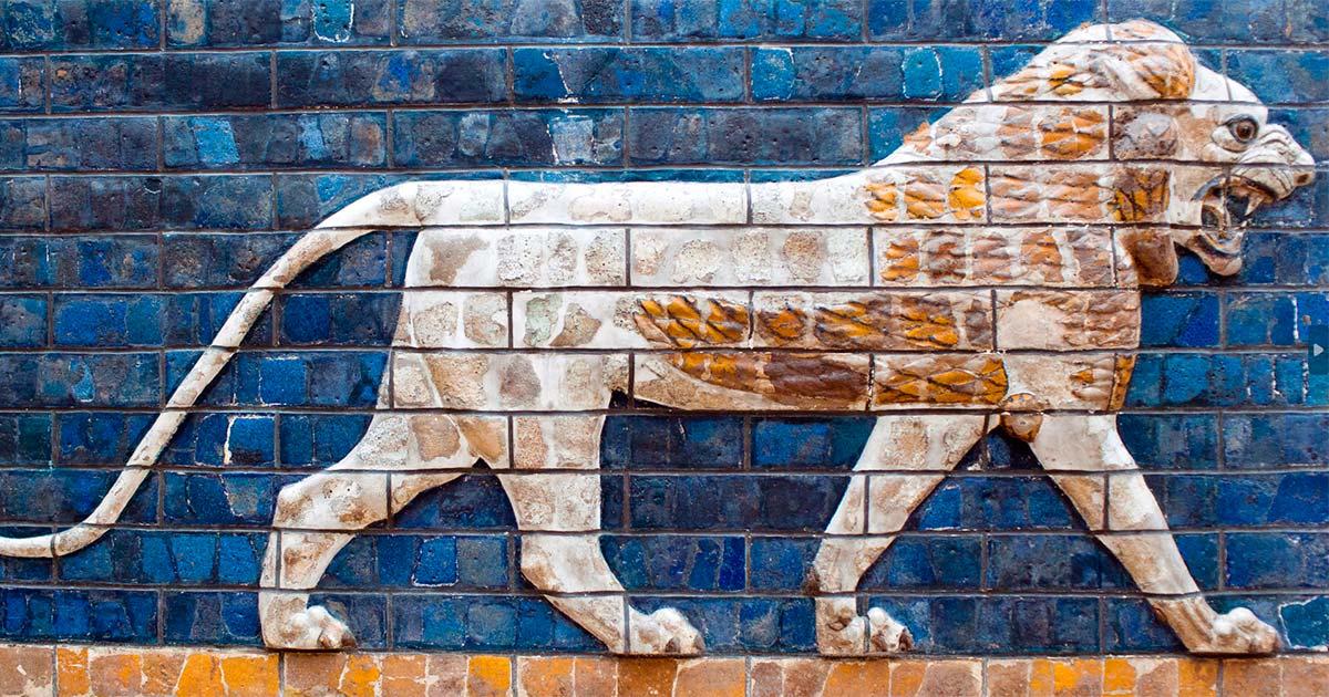 Babylonian lions. Source: Zzvet / Adobe Stock.