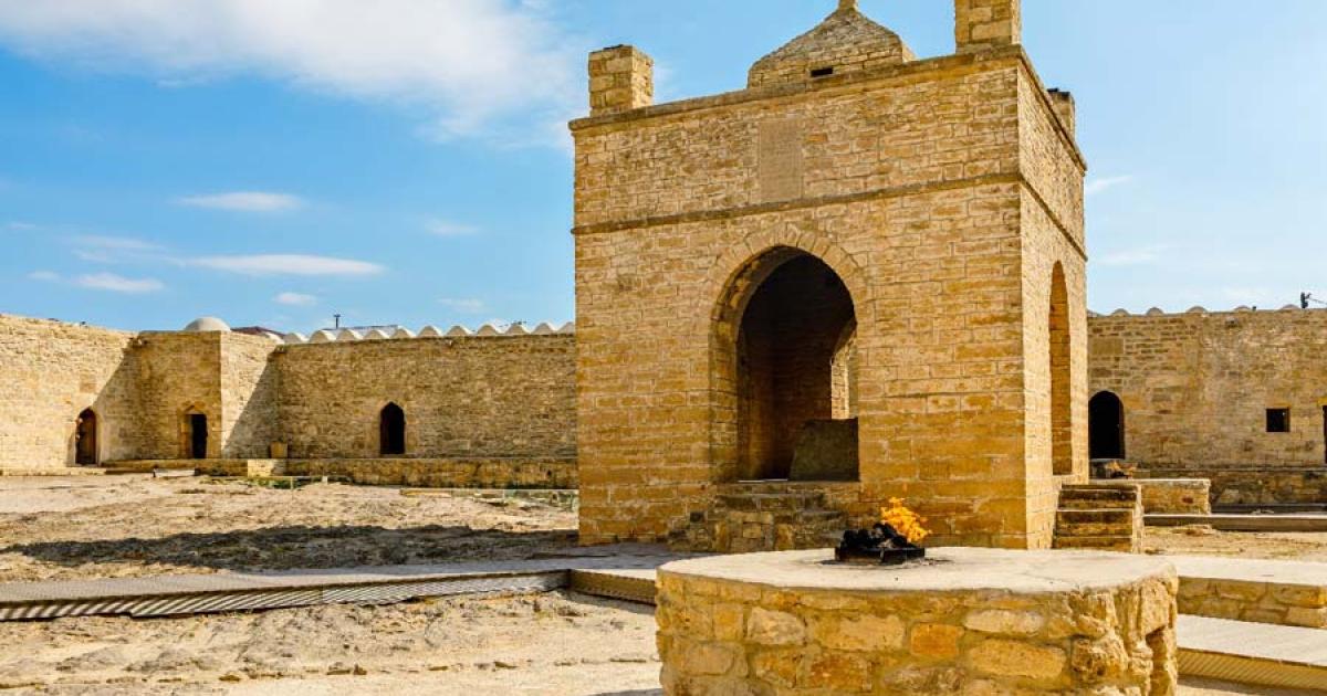 福殿 The Ateshgah Baku Fire Temple: Built On an Azerbaijan Natural Gas