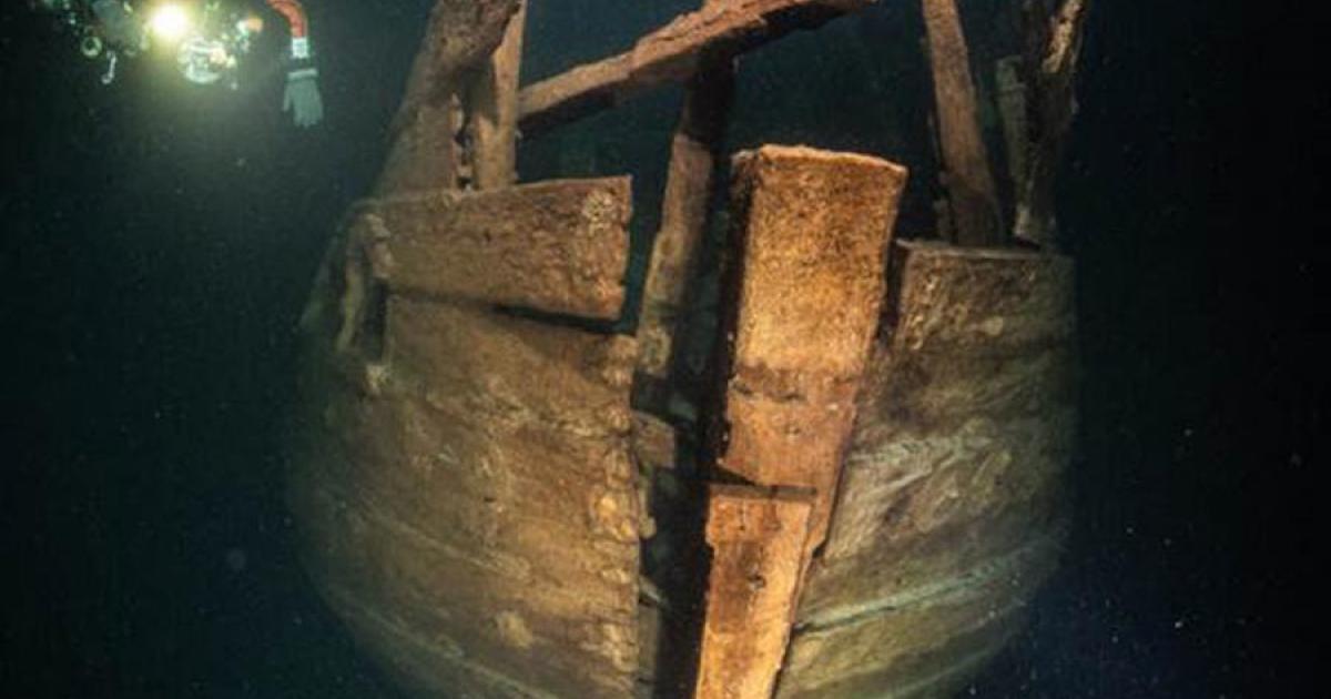 The once-mysterious Baltic Sea ship as it was first discovered by a volunteer dive team in July 2020 off the coast of Finland. The ship has now been identified as a Dutch three-masted fluyt, based on expert research by a diverse time of archaeology experts.	Source: Badewanne team / Handle Productions