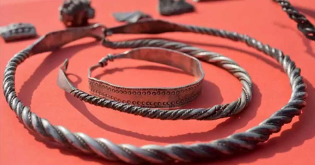 A selection of silver jewelry from the Bluetooth treasure.