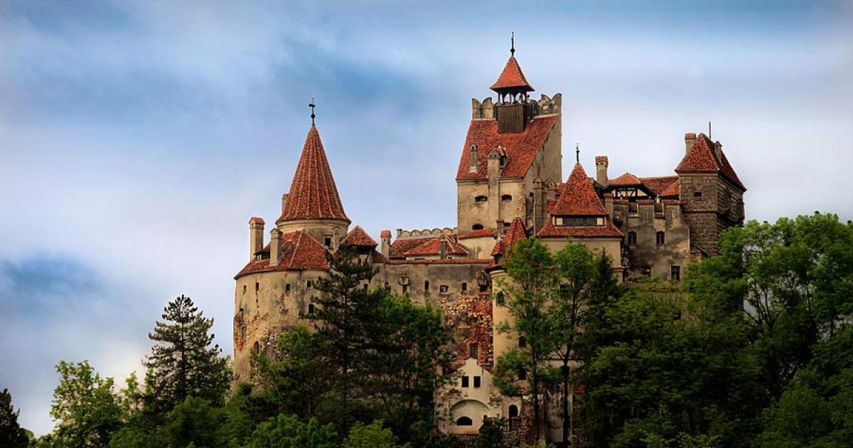 Bran Castle in central Romania has a long history and relates to Count Dracula too!		Source: Dobre Cezar / CC BY-SA 3.0 RO