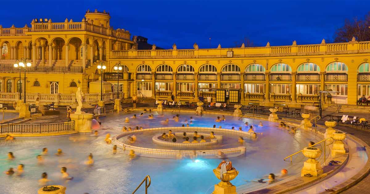 Szechnyi thermal bath spa in Budapest, Hungary. Source: Nikolai Sorokin / Adobe Stock.