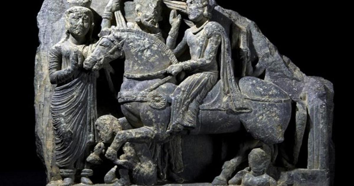 Extraordinary Buddhist Sculptures Unearthed in the Ruins of an Ancient City in Pakistan