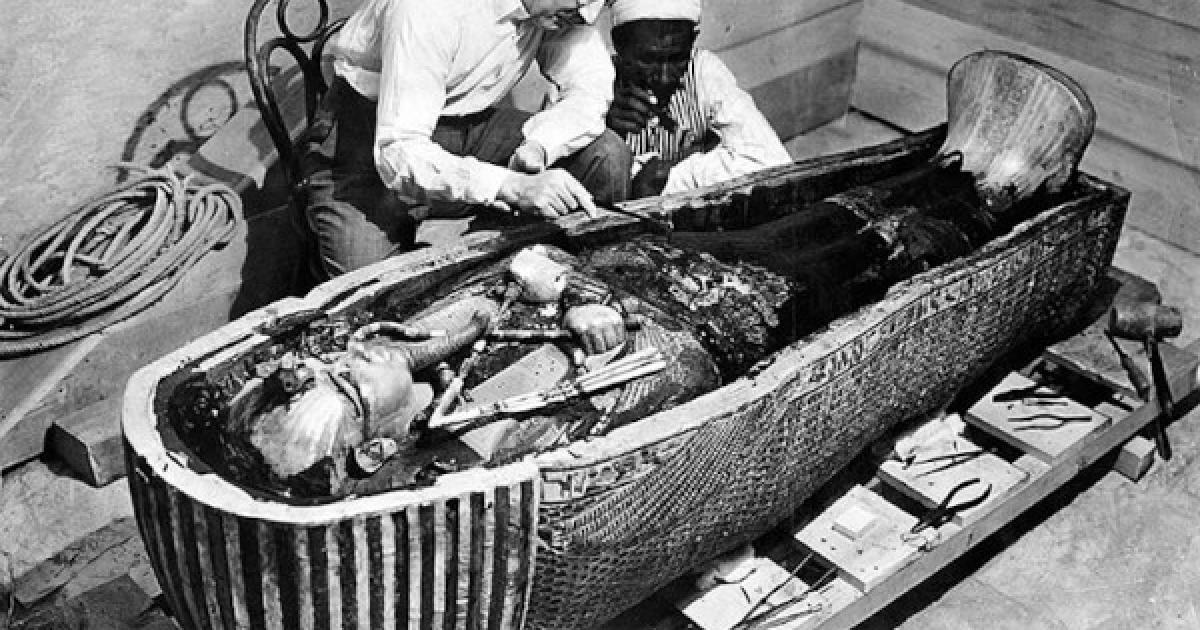 Howard Carter opens King Tutankhamun's mummy coffin in the Valley of the Kings near Luxor, Egypt in 1922 or 1923