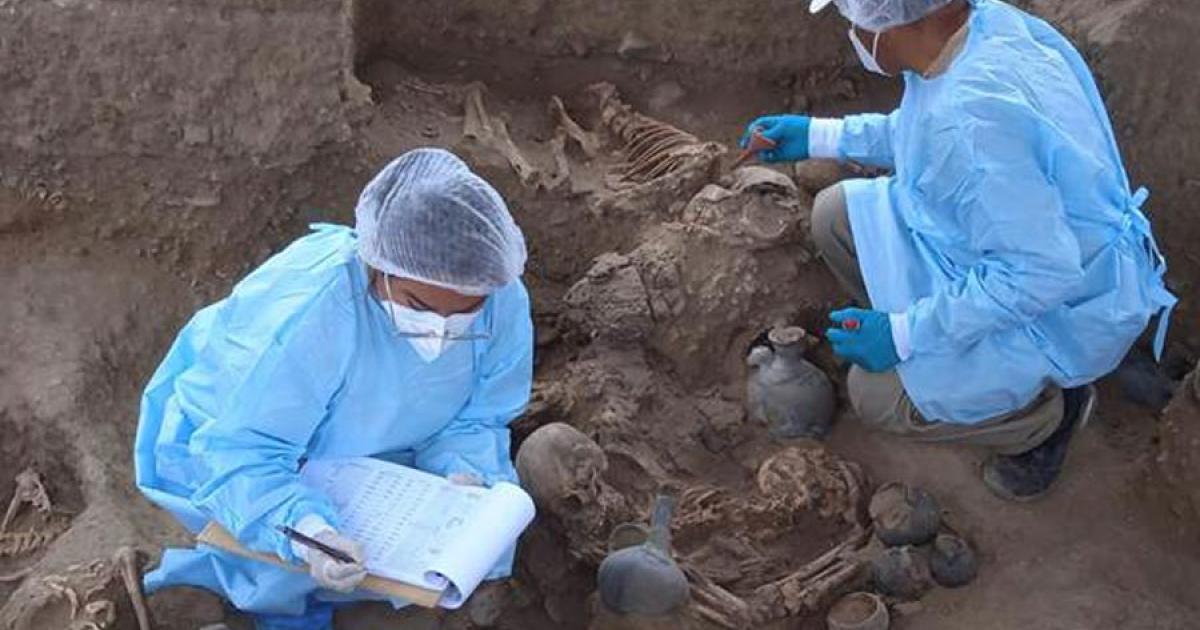 The recently discovered elite Chan Chan mass grave burial ground near Trujillo, Peru.		Source: Peru News Agency - ANDINA