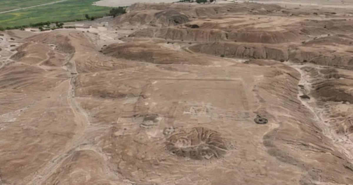 Aerial view of stone platform and rectangular plaza documented at Chicama. 