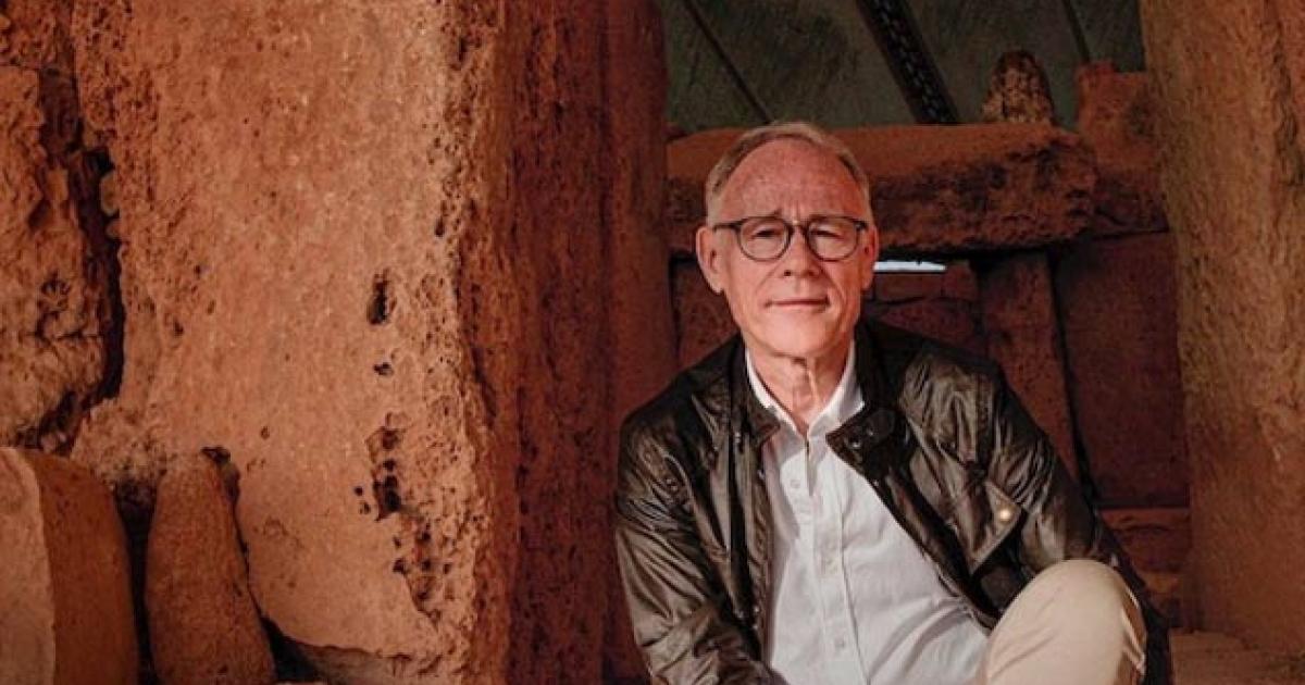 : Controversial reporter, Graham Hancock. 	Source: Netflix