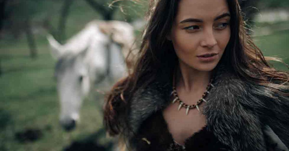 Image of a woman from a pre-Roman tribe, possibly the Dobunni of ancient Britain. Source: Stanislav/Adobe Stock