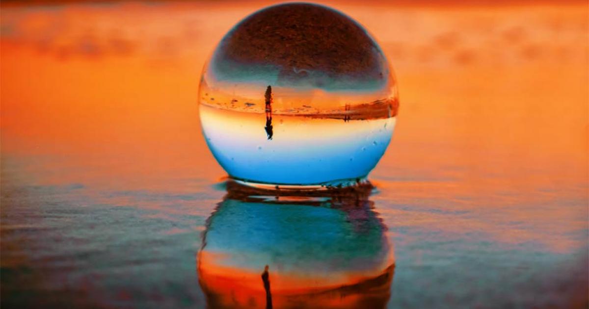 The Historic Tale of a Huge Crystal Ball and a Qing Dynasty Empress 