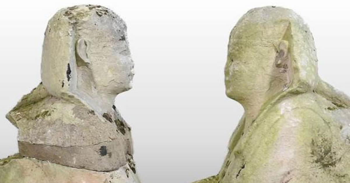 The Two Egyptian sphinx statues found in a garden in Suffolk, UK.	Source: Mander Auctioneers