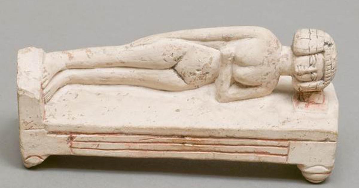 Egyptian limestone figures depicting stone pillows in the collection of Metropolitan Museum of Art in New York. 	Source: The University of Pennsylvania Museum of Archaeology and Anthropology and the Metropolitan Museum of Art, NYC. / Glencairn Museum