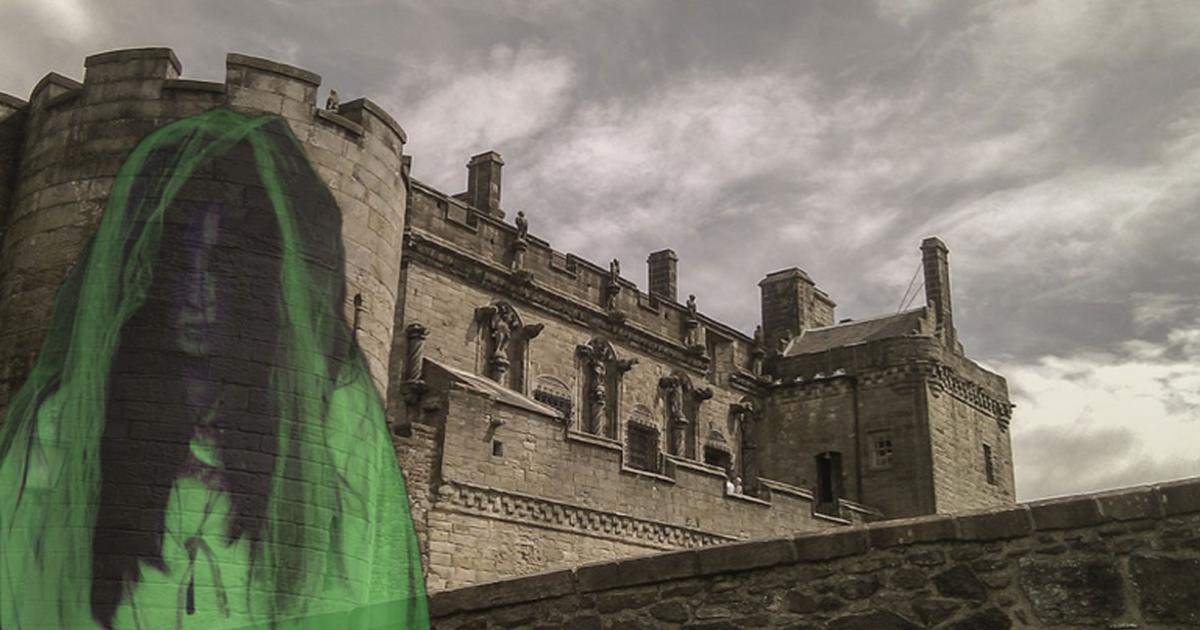 A female ghost (Public Domain) and Stirling Castle