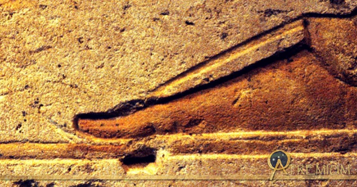 Ancient Egyptian painted relief showing foot and toes. Design by Anand Balaji. 