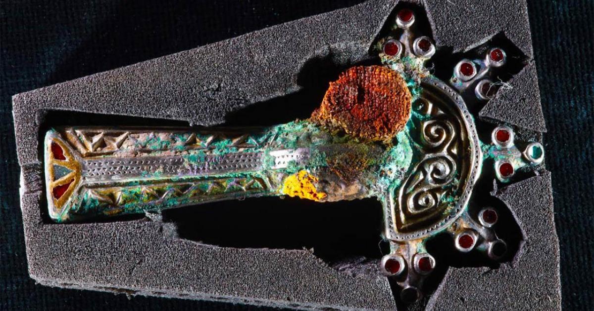 Ancient German Tomb With Circle Of Female Skeletons Found