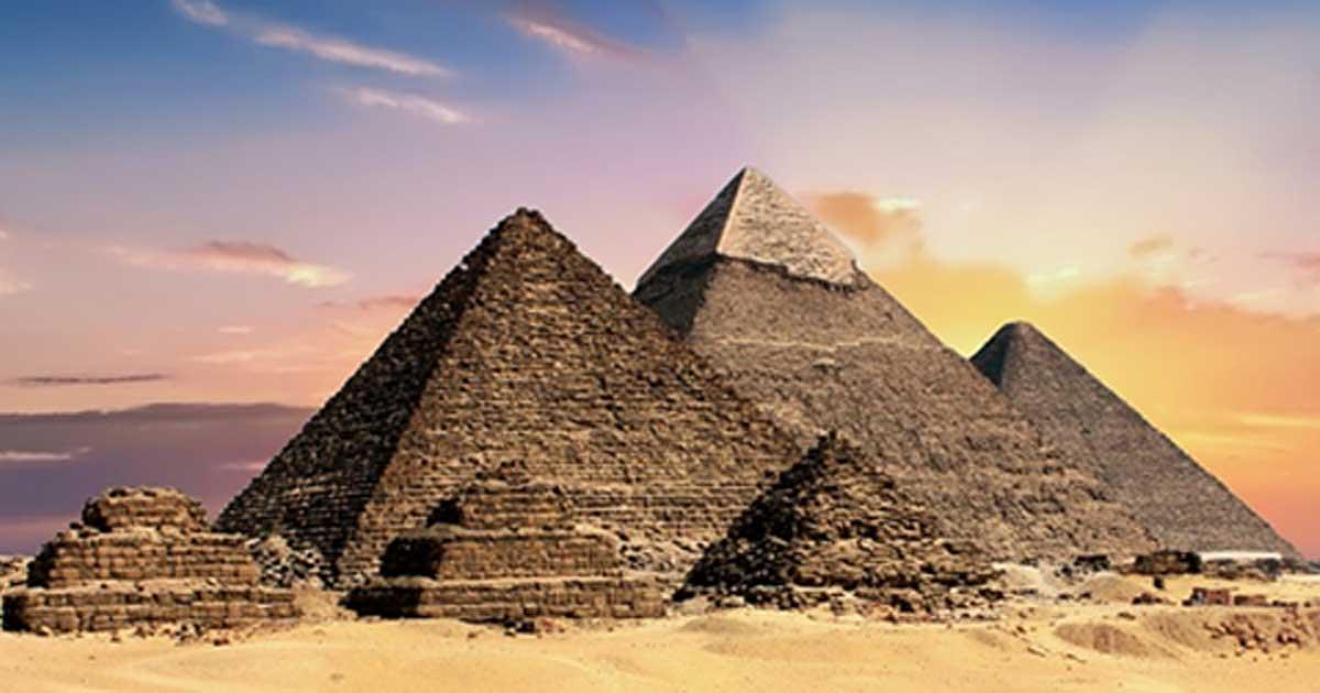 The six pyramids at Giza, with Menkaure’s the first of the big three.