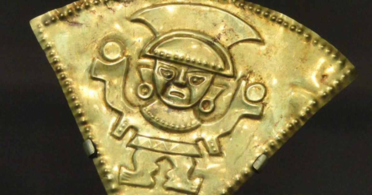 Detail of a rattle, 1100-1470 AD, Chimu, north coast Peru, gold or gold-plated silver - Art Institute of Chicago.