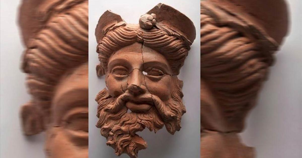 The Greek god mask of Dionysus recently unearthed in an ancient Lydian kitchen in western Turkey.               Source: Anadolu Agency