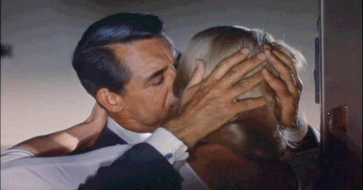 Grooming in Apes Led to Kissing in Humans, Evolutionary Scientist Says