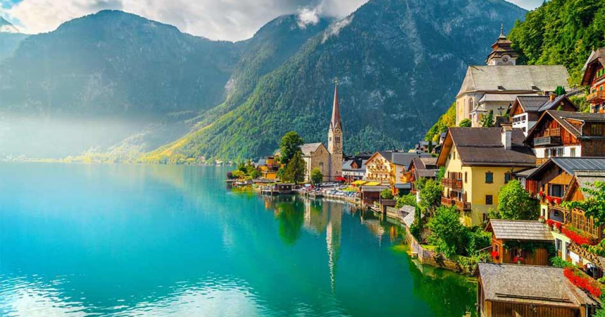 Hallstatt, an idyllic lakeside town that was oblivious of its grandiose history as the birthplace of the Hallstatt culture until 1846.          Source: janoka82 / Adobe Stock