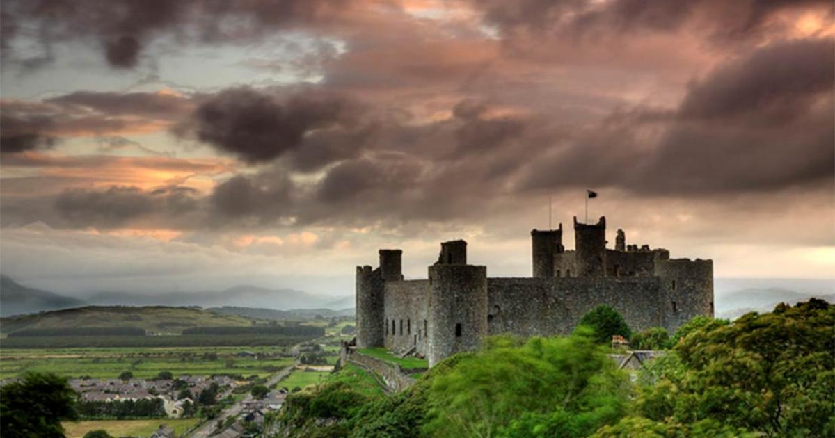 It may not seem like it today, but Harlech Castle is Wales has witnessed Welsh rebellions, the Wars of the Roses and the English Civil War. Source: Darren Tennant / Flickr