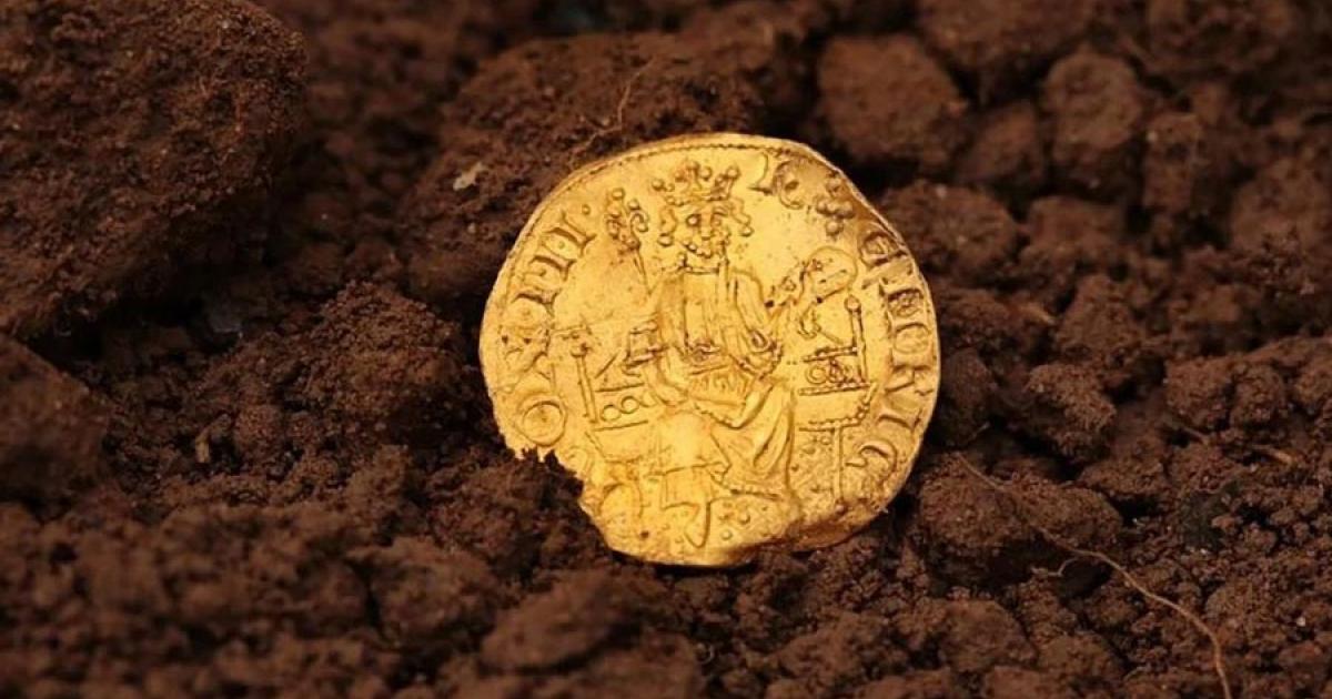 The Henry III gold coin was found in a Devon field.	 Source: Spink & Son