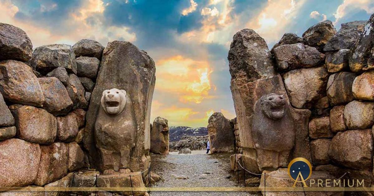 The lion gate of The Hattusa (nejdetduzen /Adobe Stock)