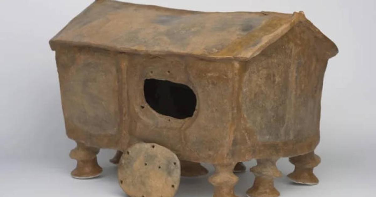 The house urn from Bożepole Wielkie after conservation.