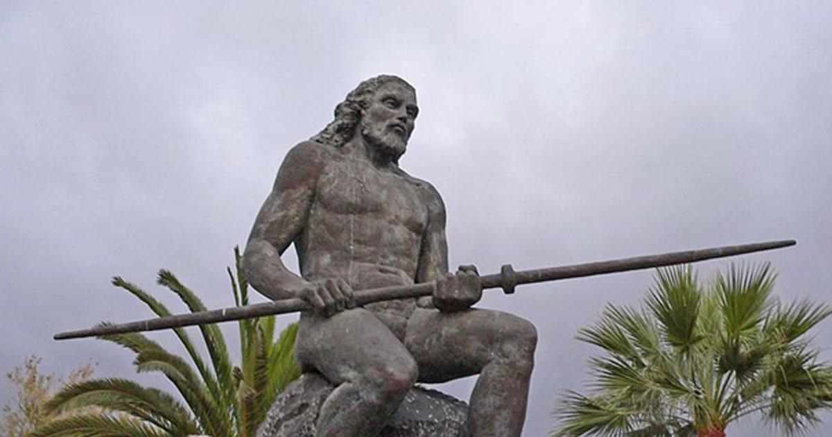 Statue of "El Gran Tinerfe" in Adeje, Tenerife. 