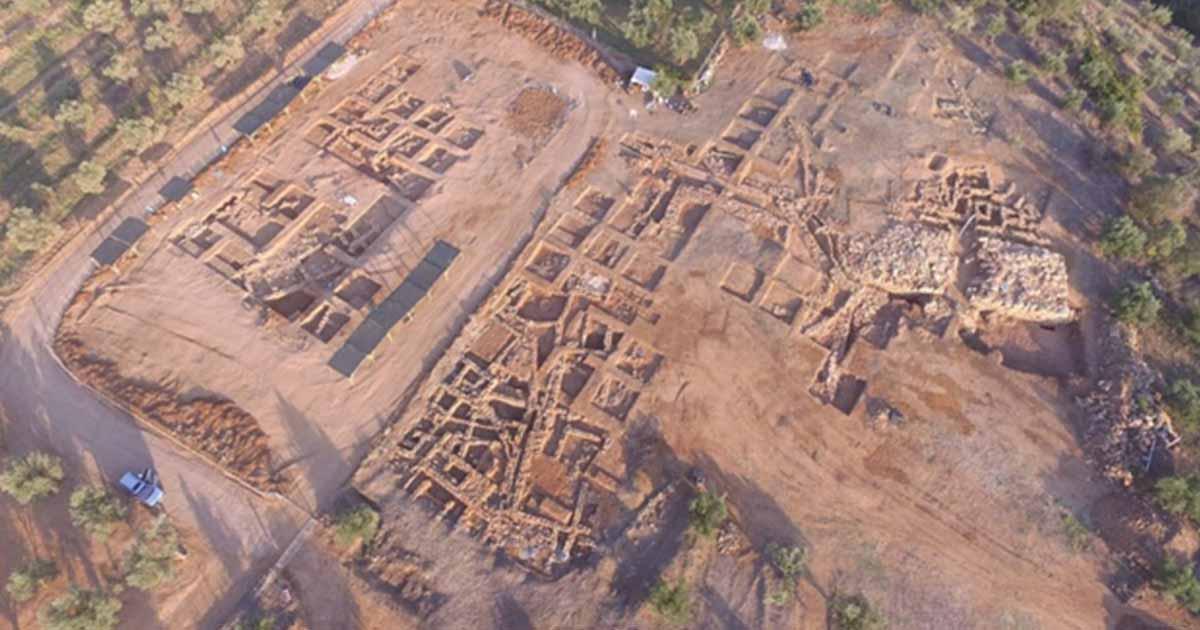 Iklaina: Perhaps the First City State of Mycenaean Culture