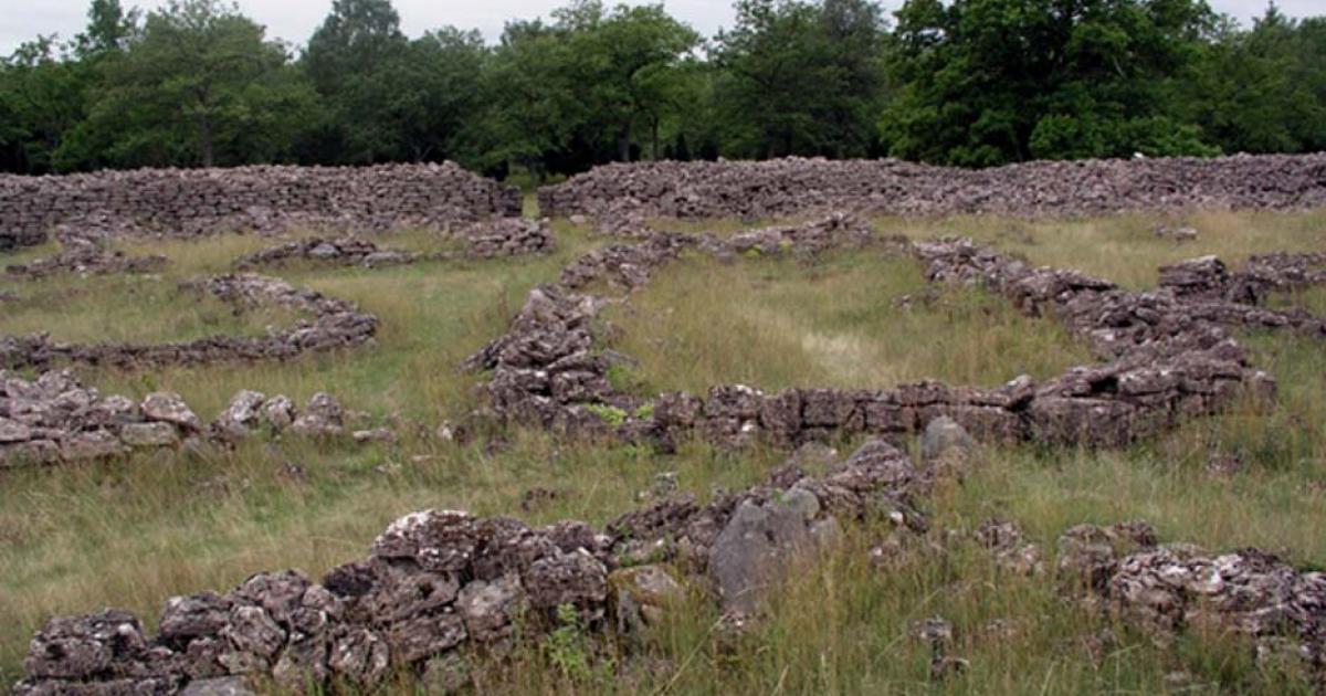 Ismantorp House Walls.