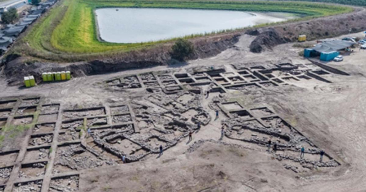 Aerial photograph of the Early Bronze Age excavation site near modern Harish. (Assaf Peretz, Israel Antiquities Authority)  By Ed Whelan