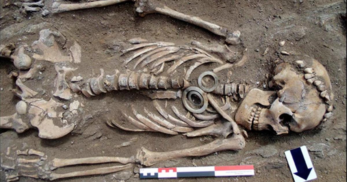 Siberia, couple, Russia, skeletons, human remains, jade, artifacts, Baikal