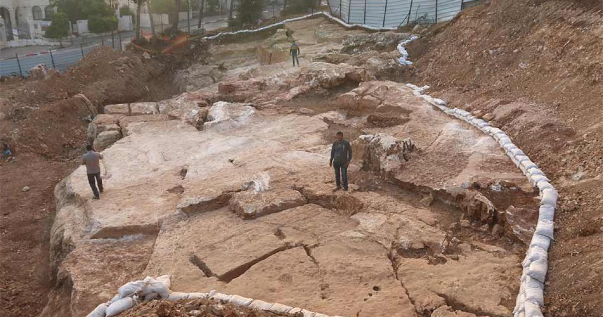 The Har Hozvim Jerusalem quarry: one part of a huge stone quarry that was likely three or four times larger. This quarry supplied many enormous stones for King Herod’s Second Temple era building spree.