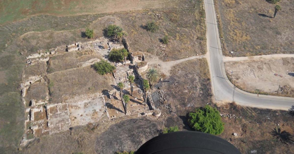 Archaeologists from Mainz reveal new findings on the history of the early-Islamic caliphate palace Khirbat al-Minya