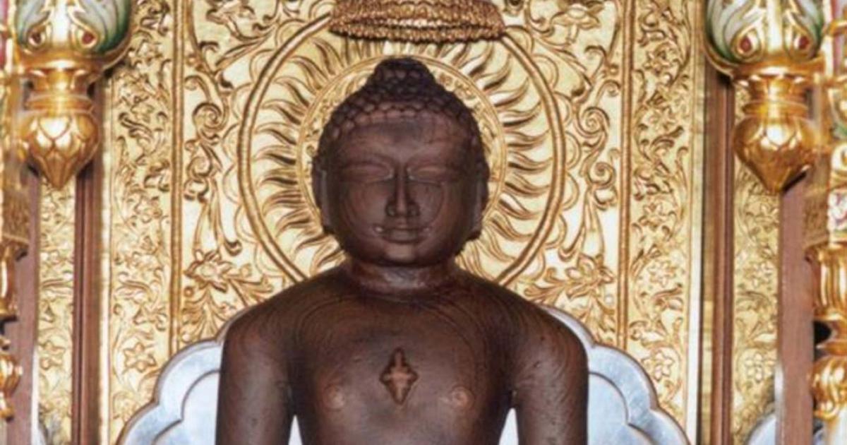 Detail of a statue of Mahavira at Shri Mahavirji, Rajasthan.