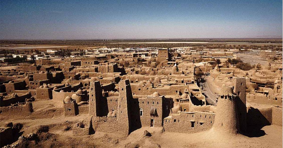 Ancient mud-brick city of Timbuktu, the most important center of the Malian Empire. Source: Uolir/Adobe Stock