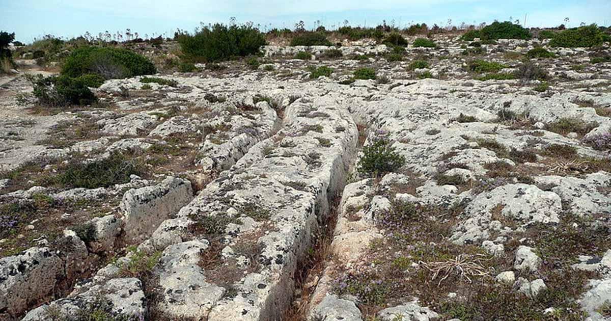 Prehistoric Lines Across Malta Defy Explanation: The Cart Ruts of Misrah Ghar il-Kbir