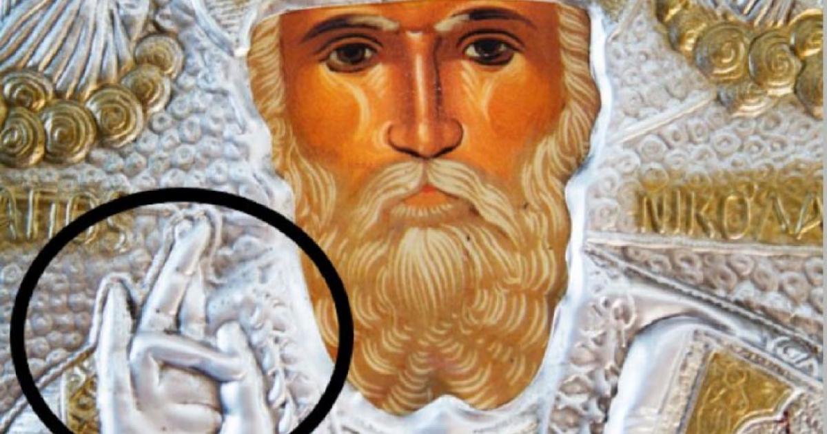 St Nicholas’ finger bone is included on a medieval relics list from Battle Abbey.           Source: Public Domain