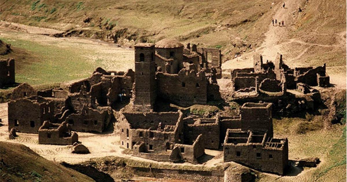 Italian Medieval Village Fabbriche di Careggine emerges from under Lake Vagli.         Source: Public domain