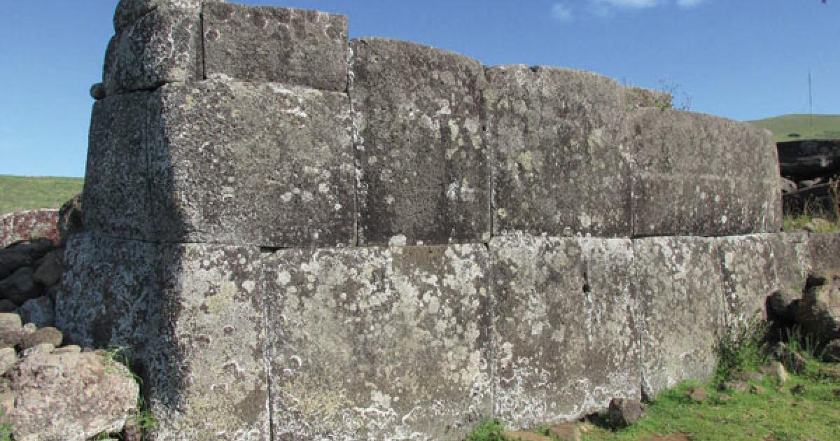 Wall of Vinapu, Easter Islands