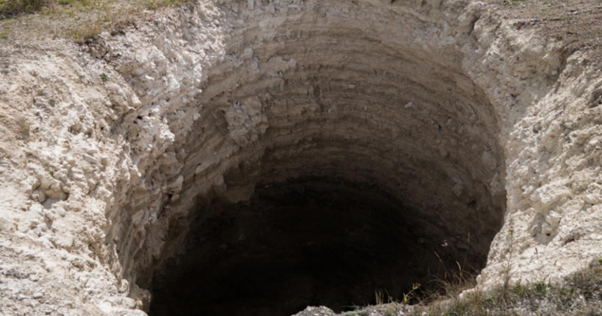 A typical bottomed sinkhole