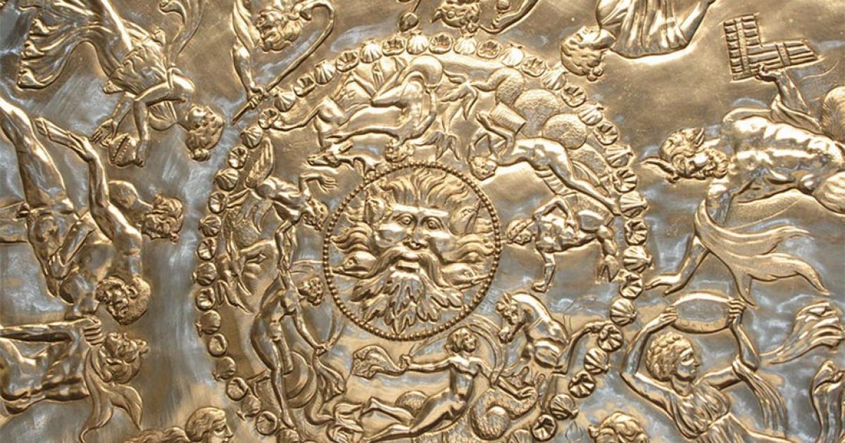 Close up of the marvelous design of the Great Dish of the Mildenhall Treasure.           Source: Ian
