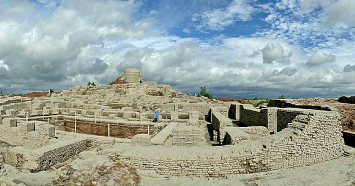 Excavated ruins of Mohenjo-daro, with the Great Bath in the foreground and the granary mound in the background. 