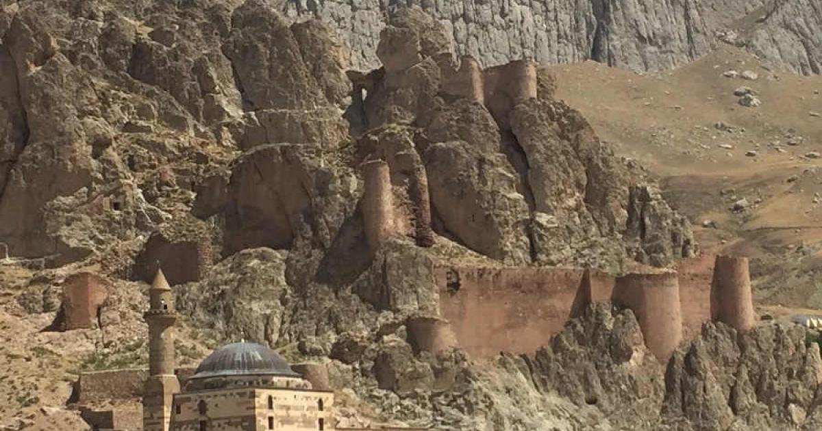 Monumental Basalt Statue from Urartian Period Uncovered in Türkiye